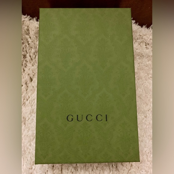 Gucci Marmont GG Padded Chevron Matelassé Flip Flop (8US/38EU; Pink) - Picture 6 of 10